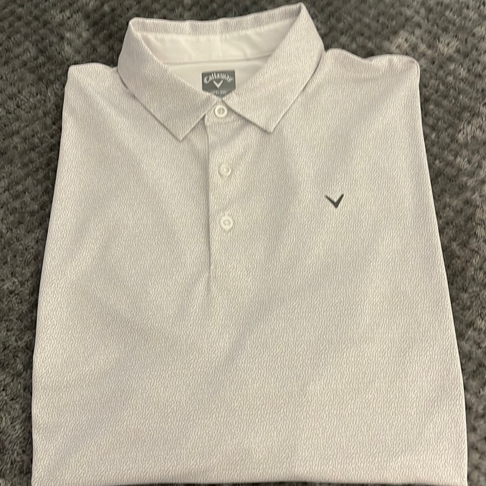 Men’s XL Callaway golf shit.